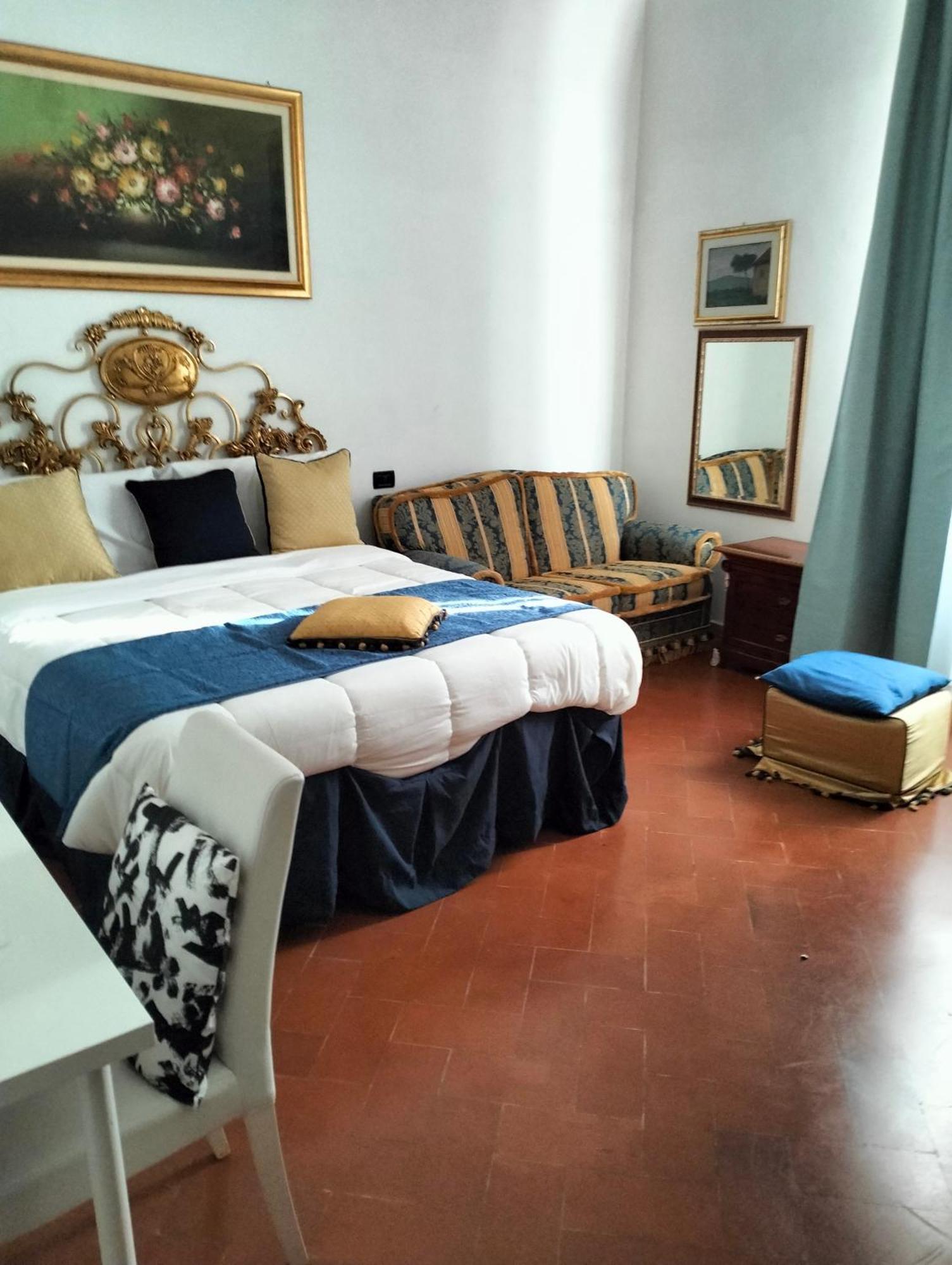 Palace Comfort Inn Pise Extérieur photo